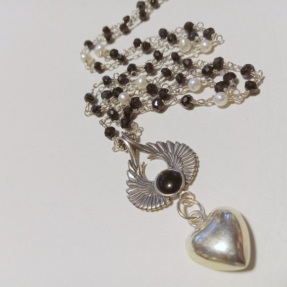 Vintage Sterling Silver Onyx Bezel Set Angel Wings Rosary Bead - Picture 4 of 14